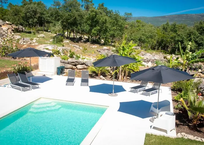 Casa Gemeos Feriehus