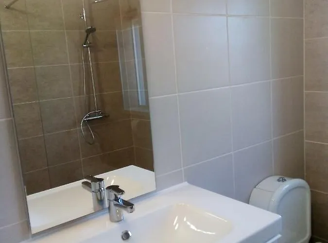 Casa Gemeos Feriehus *